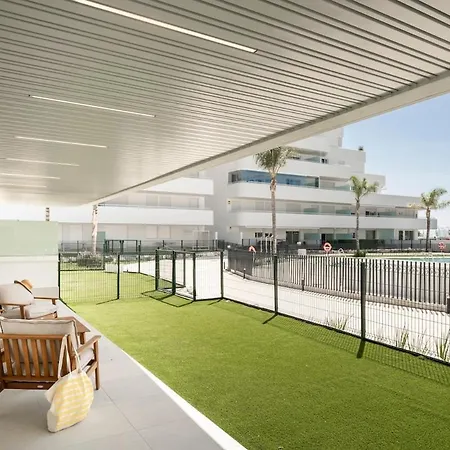 Espectacular Con Terraza, Piscina & Parking 托雷德尔马尔
